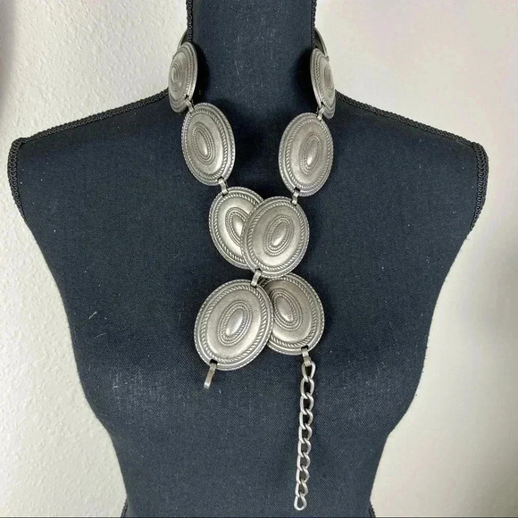 Escada Women’s Concho ChainLink Vintage Designer Made in Spain Silver Tone Belt - Picture 3 of 15